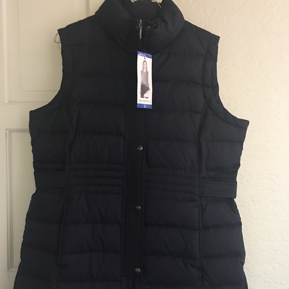 Women's Weatherproof Down puffer Vest - Picture 3 of 4